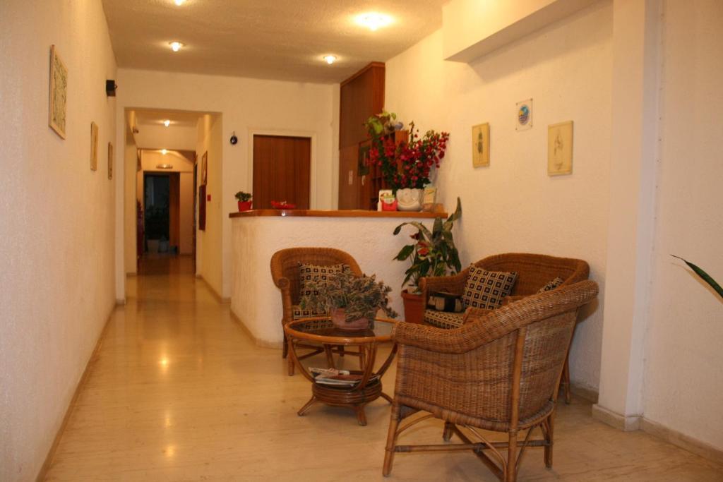 Blue Bay Apartments ヘルソニソス エクステリア 写真