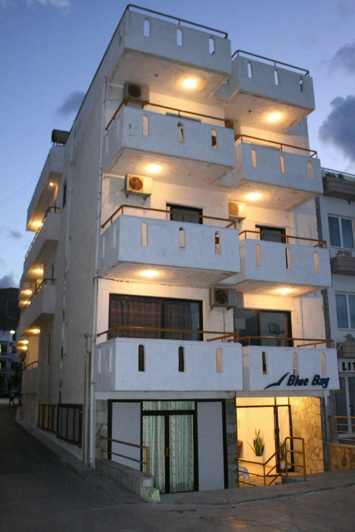 Blue Bay Apartments ヘルソニソス エクステリア 写真